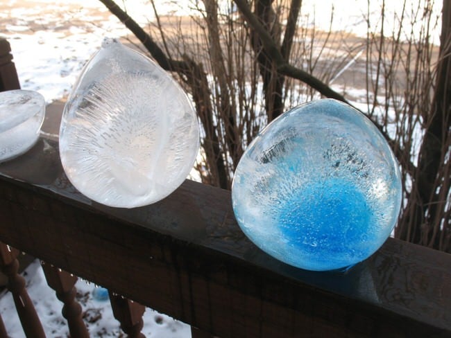 7 Brrr-ific Outside Crafts with Ice Lanterns, Luminaries & Extra! • The Yard Glove