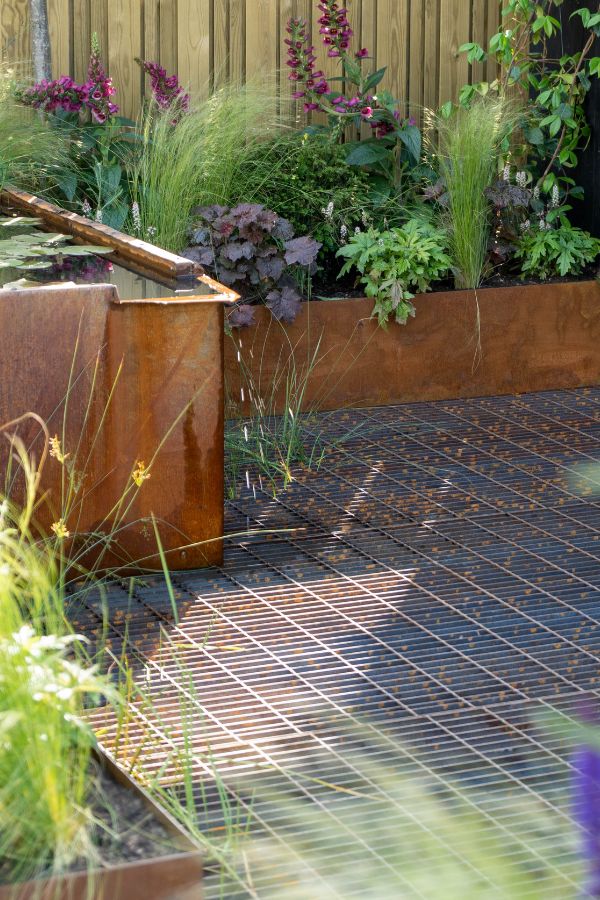 The ten greatest concepts in your yard from BBC Gardeners World Preserve 2023 – The Coronary heart-Sized Yard